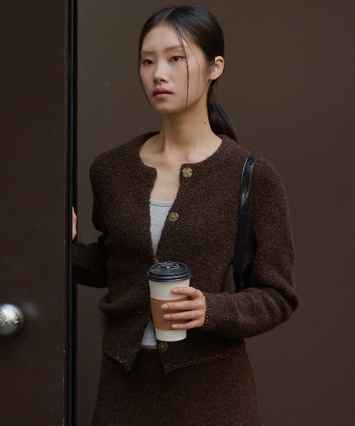 GENERAL IDEA(ジェネラルアイデア)の「【GENERAL IDEA】ブークレラメニットカーディガン / METAL MIX BOUCLE CARDIGAN(カーディガン/ボレロ・レディース・ブラック/ブラウン・L/M/S)」の13枚目の写真