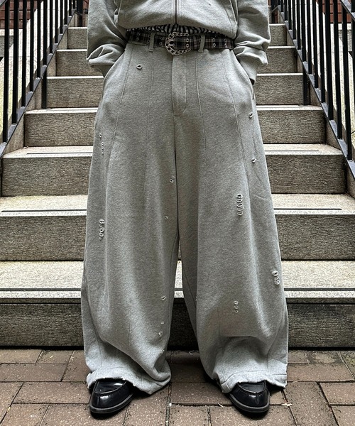 kutir(クティール)の「FADEPROCESSING THERMAL DOCKING DAMAGE BAGGY SWEAT PANTS/フェード加工サーマルドッキングダメージバギースウェットパンツ(スウェットパンツ・メンズ・杢グレー/ブラウン/ブラック・SMALL/MEDIUM/LARGE)」の3枚目の写真