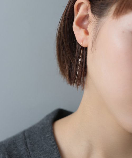 ホールダイヤ1pチェーンフックピアス K18（両耳）（ピアス（両耳用