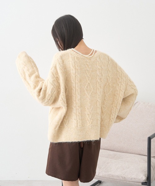 earth music&ecology（アースミュージックアンドエコロジー）の「モヘヤタッチケーブルニットプルオーバー（ニット/セーター・レディース・レッド/杢グレー/アイボリー・FREE）」の13枚目の写真