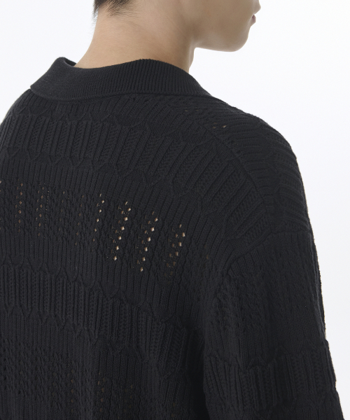 MUSINSA STANDARD（ムシンサスタンダード）の「マルチクロシェスリットネックニットポロシャツ[ブラック]（ニット/セーター・メンズ・その他・SMALL/MEDIUM/LARGE/X-LARGE/XX-LARGE）」の4枚目の写真
