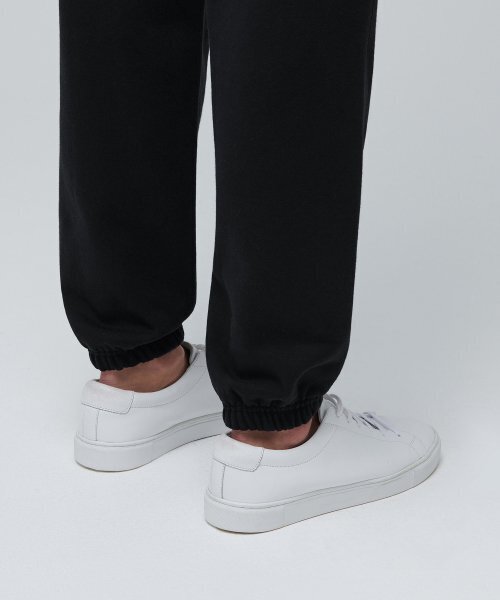 MUSINSA STANDARD(ムシンサスタンダード)の「フリース裏地のスウェットパンツ[黒(スウェットパンツ・メンズ・その他・SMALL/MEDIUM/LARGE/X-LARGE/XX-LARGE/XXX-LARGE)」の6枚目の写真