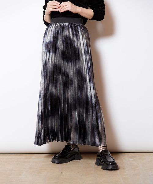 OSMOSIS（オズモーシス）の「プリーツスカート（スカート・レディース・ゴールド/シルバー/グレー・ONE SIZE）」の4枚目の写真