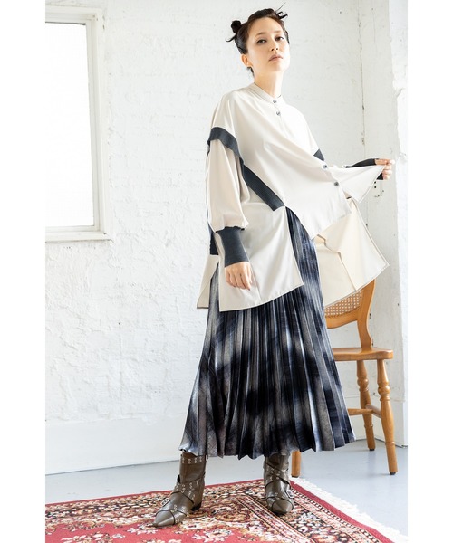 OSMOSIS（オズモーシス）の「プリーツスカート（スカート・レディース・ゴールド/シルバー/グレー・ONE SIZE）」の14枚目の写真