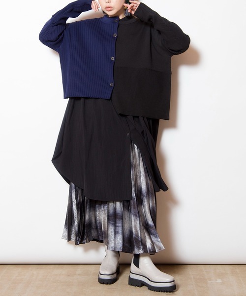 OSMOSIS（オズモーシス）の「プリーツスカート（スカート・レディース・ゴールド/シルバー/グレー・ONE SIZE）」の20枚目の写真