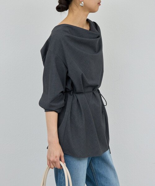 GALLARDAGALANTE(ガリャルダガランテ)の「【セットアップ対応】【2way】ドレープブラウス(シャツ/ブラウス・レディース・チャコールグレー/ライトベージュ・FREE)」の19枚目の写真