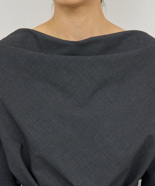 GALLARDAGALANTE(ガリャルダガランテ)の「【セットアップ対応】【2way】ドレープブラウス(シャツ/ブラウス・レディース・チャコールグレー/ライトベージュ・FREE)」の6枚目の写真