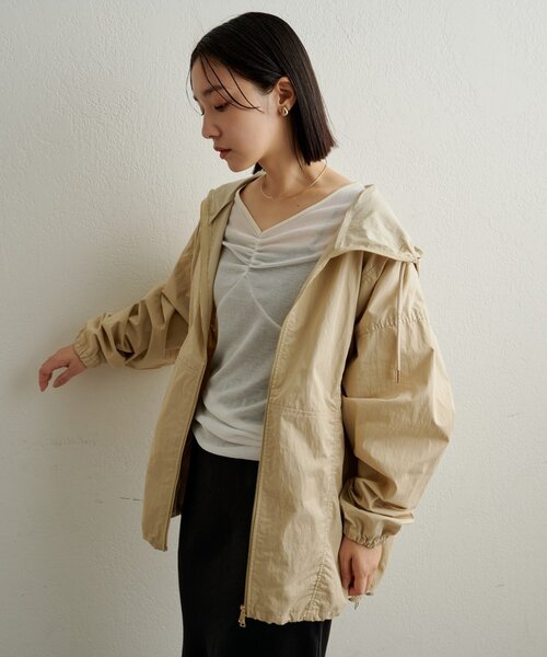 Omekashi（オメカシ）の「サテンバインダーロングTシャツ（Tシャツ/カットソー・レディース・ベージュ/ブラック/ブルー/オフホワイト・FREE）」の19枚目の写真