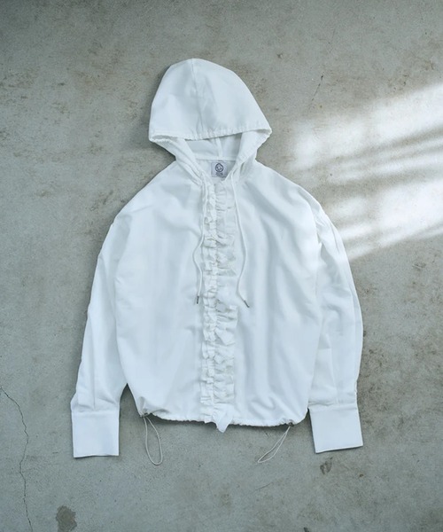 merrylatte（メリーラテ）の「drawstring Frill Hoodie（パーカー・レディース・ホワイト/ブラック・FREE）」の3枚目の写真