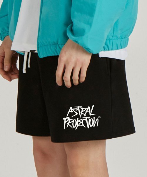 ASTRAL PROJECTION(アストラルプロジェクション)の「グラフィティレタリングコンフォータブルワッフル裏毛ショートパンツ_ブラック(その他パンツ・メンズ・その他・LARGE/X-LARGE)」の1枚目の写真