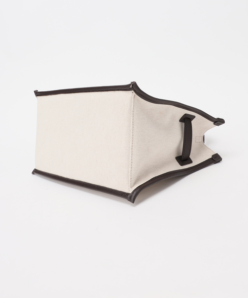 Spick & Span（スピックアンドスパン）の「VIOLAd’ORO / ヴィオラドーロ 別注キャンバス*レザートートバッグM*（トートバッグ・レディース・アイボリー・FREE）」の10枚目の写真