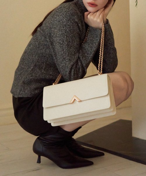 VALLUAT(バリュエット)の「Edero bag_White Beige(ショルダーバッグ・レディース・ホワイト・FREE)」の2枚目の写真