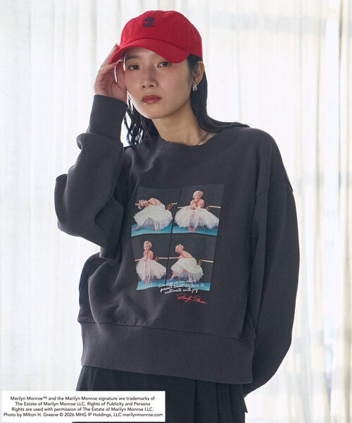 FREAK'S STORE（フリークスストア）の「マリリン・モンロー BURST SHOT SWEAT SHIRT/バースト ショット スウェット（スウェット・レディース・ライトグレー/オフホワイト/チャコール・ﾌﾘ-）」の12枚目の写真