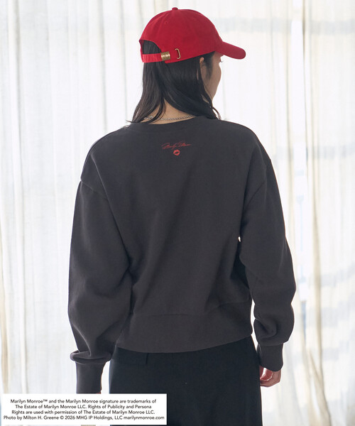 FREAK'S STORE（フリークスストア）の「マリリン・モンロー BURST SHOT SWEAT SHIRT/バースト ショット スウェット（スウェット・レディース・ライトグレー/オフホワイト/チャコール・ﾌﾘ-）」の13枚目の写真