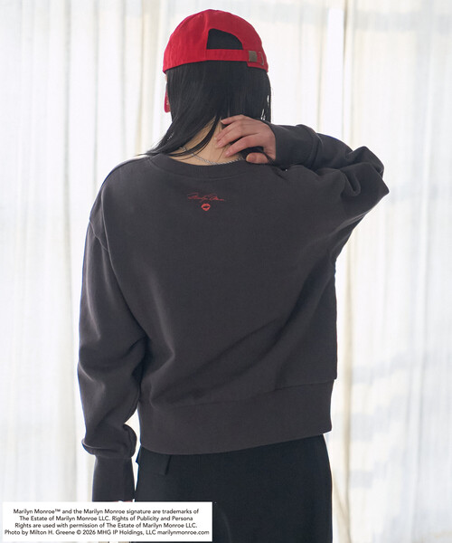 FREAK'S STORE（フリークスストア）の「マリリン・モンロー BURST SHOT SWEAT SHIRT/バースト ショット スウェット（スウェット・レディース・ライトグレー/オフホワイト/チャコール・ﾌﾘ-）」の14枚目の写真