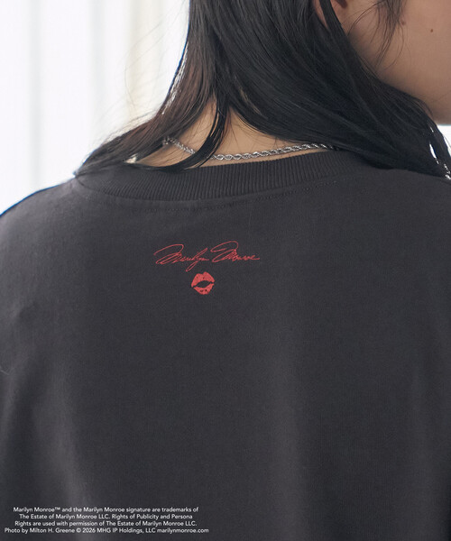 FREAK'S STORE（フリークスストア）の「マリリン・モンロー BURST SHOT SWEAT SHIRT/バースト ショット スウェット（スウェット・レディース・ライトグレー/オフホワイト/チャコール・ﾌﾘ-）」の15枚目の写真