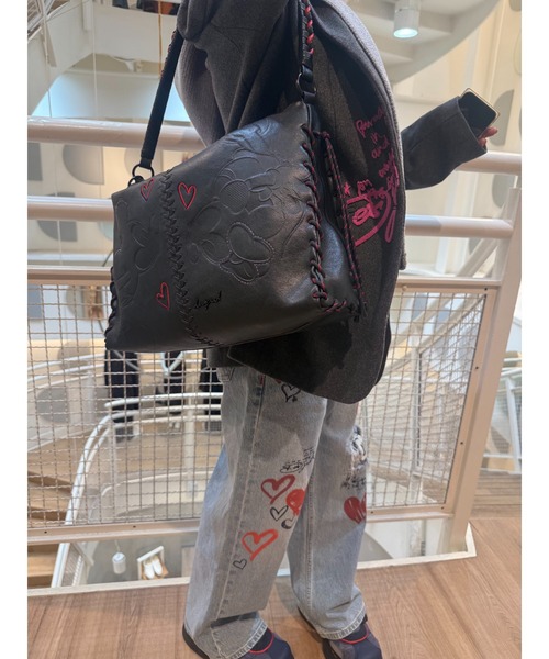 Desigual(デシグアル)の「ミッキー 刺繍 ナイロン ショルダーバッグ ディズニー(ショルダーバッグ・レディース・ブラック・FREE)」の22枚目の写真