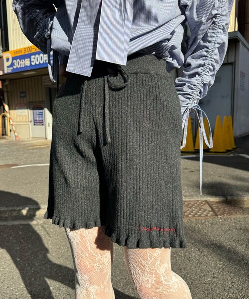 CIAOPANIC（チャオパニック）の「リブニットフリルショートパンツ（その他パンツ・レディース・グレー/チャコールグレー/ベージュ・ONE SIZE）」の15枚目の写真