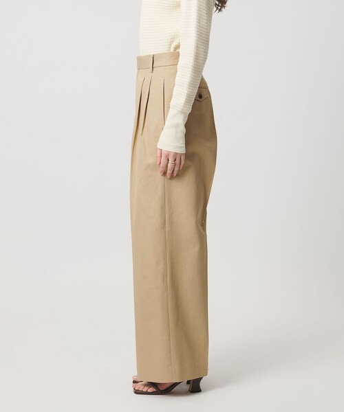 UNITED ARROWS（ユナイテッドアローズ）の「チノ ワイドパンツ（チノパンツ・レディース・ベージュ/ナチュラル・36/38/40）」の9枚目の写真