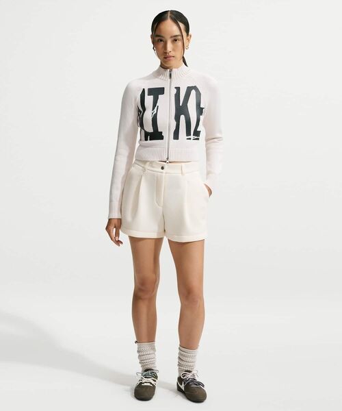 NIKE(ナイキ)の「ナイキ スポーツウェア ウィメンズ タイト グラフィック フルジップ セーター / Nike Sportswear Women's Tight Graphic Full-Zip Sweater IF4414-104 Chalk(ニット/セーター・レディース・ホワイト系その他2・L/M/S/XL/XS)」の13枚目の写真