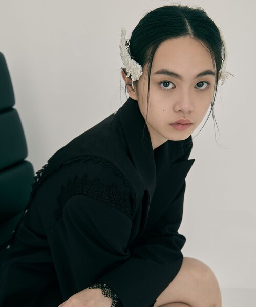 tanakadaisuke（タナカダイスケ）の「【tanakadaisuke/タナカダイスケ】grand feather beads barrette Left/グランフェザービーズバレッタ(左側)（バレッタ/ヘアクリップ・レディース・ホワイト・FREE）」の10枚目の写真