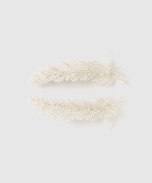 tanakadaisuke（タナカダイスケ）の「【tanakadaisuke/タナカダイスケ】grand feather beads barrette Left/グランフェザービーズバレッタ(左側)（バレッタ/ヘアクリップ・レディース・ホワイト・FREE）」の3枚目の写真