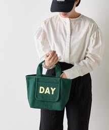 BIRTHDAY BAR（バースデイバー）の「キャンバスロゴプリントミニトートバッグ（ハンドバッグ）」