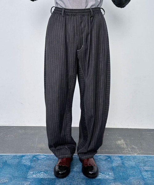Nora Lily（ノラリリー）の「【Nora Lily】Pin Stripe Easy Barrel Pants（その他パンツ・メンズ・インディゴブルー/ブラック・FREE）」の3枚目の写真