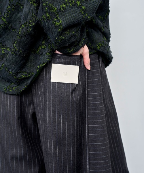 Nora Lily（ノラリリー）の「【Nora Lily】Pin Stripe Easy Barrel Pants（その他パンツ・メンズ・インディゴブルー/ブラック・FREE）」の9枚目の写真
