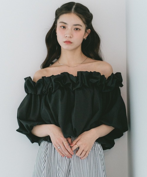 VANNIE U(ヴァニーユー)の「ホイップバルーンオフショルブラウス(シャツ/ブラウス・レディース・ピンク/ホワイト/ブラック・FREE)」の1枚目の写真