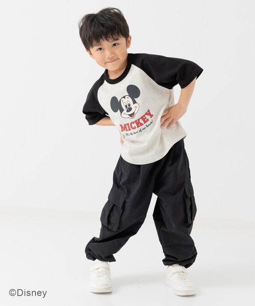 Disney(ディズニー)の「〈ディズニー〉ミッキーマウス/ラグラン半袖Tシャツ(Tシャツ/カットソー・キッズ・ブラック/チャコールグレー・80cm/90cm/100cm/110cm/120cm/130cm/140cm)」の13枚目の写真
