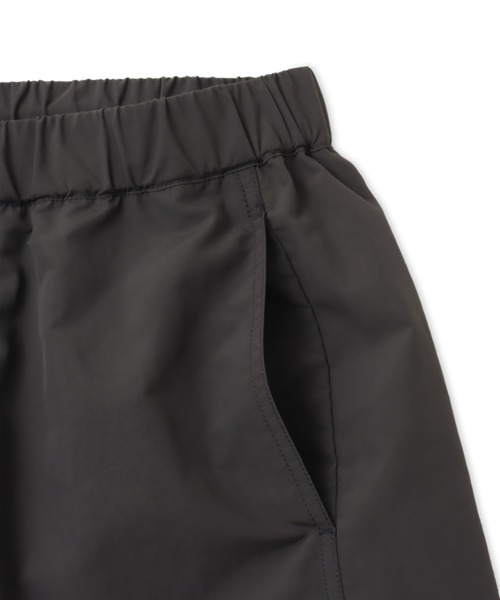 atmos(アトモス)の「atmos Crinkled Nylon Shorts / アトモス クリンクル ナイロン ショーツ(その他パンツ・メンズ・グレー/カーキ/ブラック・M/L/XL)」の5枚目の写真