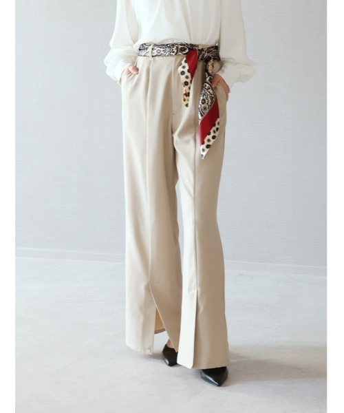 fifth（フィフス）の「【XSサイズあり】裾スリットセンタープレスパンツ（その他パンツ・レディース・ベージュ/ネイビー・XS/M）」の9枚目の写真