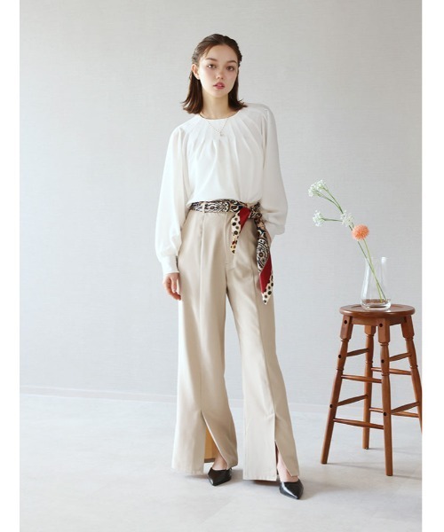 fifth（フィフス）の「【XSサイズあり】裾スリットセンタープレスパンツ（その他パンツ・レディース・ベージュ/ネイビー・XS/M）」の10枚目の写真
