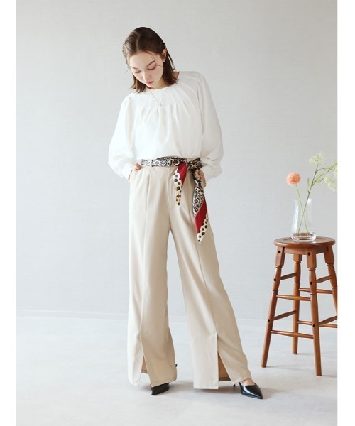 fifth（フィフス）の「【XSサイズあり】裾スリットセンタープレスパンツ（その他パンツ・レディース・ベージュ/ネイビー・XS/M）」の11枚目の写真
