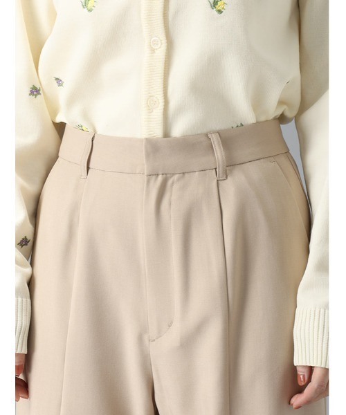 fifth（フィフス）の「【XSサイズあり】裾スリットセンタープレスパンツ（その他パンツ・レディース・ベージュ/ネイビー・XS/M）」の21枚目の写真