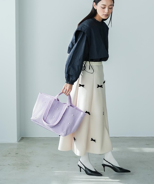 mili an deni(ミリアンデニ)の「リボンフレアロングスカート(スカート・レディース・ブラック/アイボリー・M)」の7枚目の写真