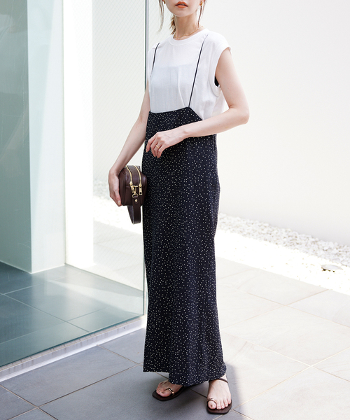 SLOBE IENA（スローブイエナ）の「《2枚セット/追加》アイラインキャミワンピース×ノースリーブTEEセット（ワンピース・レディース・ブラック/ブラックミックス・FREE）」の7枚目の写真