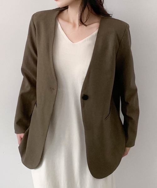 LOWO(ロワ)の「ドットスカーフ付き ノーカラージャケット オフィス フォーマル カジュアル(ノーカラージャケット・レディース・キャメル/チャコールグレー/ブラック・M/L)」の7枚目の写真