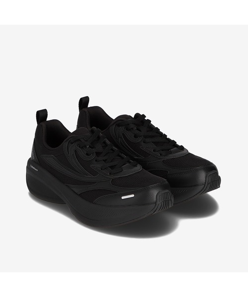 FILA(フィラ)の「FLOAT MAX 2.0 LT(スニーカー・レディース・ブラック・29.0cm/28.0cm/27.5cm/27.0cm/26.5cm/26.0cm/25.5cm/25.0cm/24.5㎝/24.0cm/23.5㎝/23.0cm)」の8枚目の写真