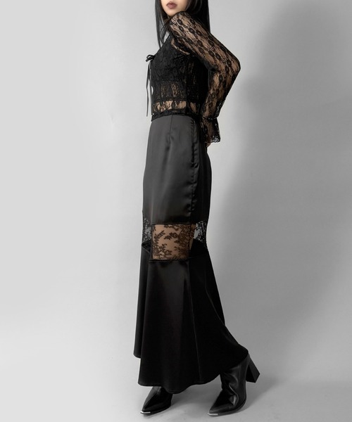 LVEU.（ラブユ.）の「【LVEU.】フラワーレースシアートップス / トップス ブラウス レース  Vネック リボン フリル クロップド ショート 長袖  ブラック ホワイト ZOZOTOWN限定（Tシャツ/カットソー・レディース・ブラック/ホワイト・FREE）」の4枚目の写真