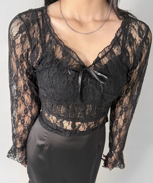 LVEU.（ラブユ.）の「【LVEU.】フラワーレースシアートップス / トップス ブラウス レース  Vネック リボン フリル クロップド ショート 長袖  ブラック ホワイト ZOZOTOWN限定（Tシャツ/カットソー・レディース・ブラック/ホワイト・FREE）」の11枚目の写真
