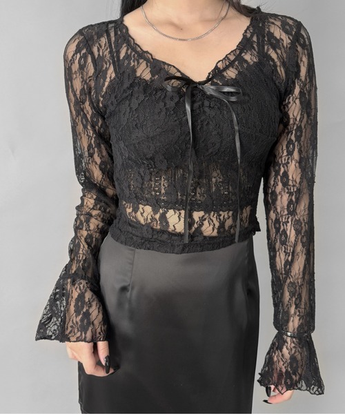 LVEU.（ラブユ.）の「【LVEU.】フラワーレースシアートップス / トップス ブラウス レース  Vネック リボン フリル クロップド ショート 長袖  ブラック ホワイト ZOZOTOWN限定（Tシャツ/カットソー・レディース・ブラック/ホワイト・FREE）」の18枚目の写真