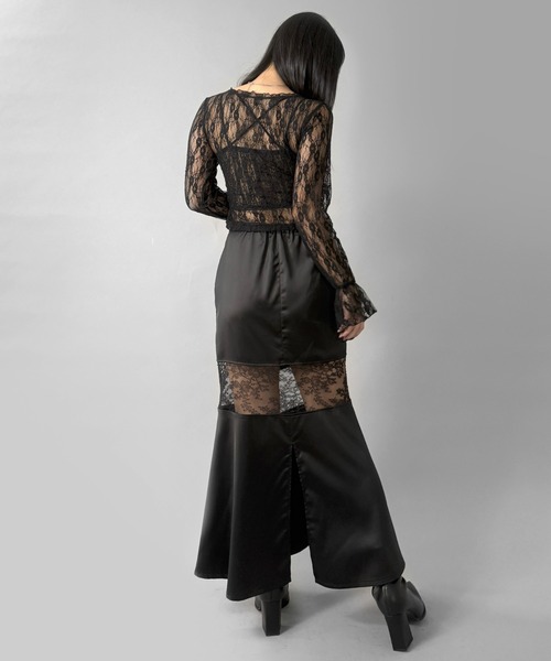 LVEU.（ラブユ.）の「【LVEU.】フラワーレースシアートップス / トップス ブラウス レース  Vネック リボン フリル クロップド ショート 長袖  ブラック ホワイト ZOZOTOWN限定（Tシャツ/カットソー・レディース・ブラック/ホワイト・FREE）」の5枚目の写真