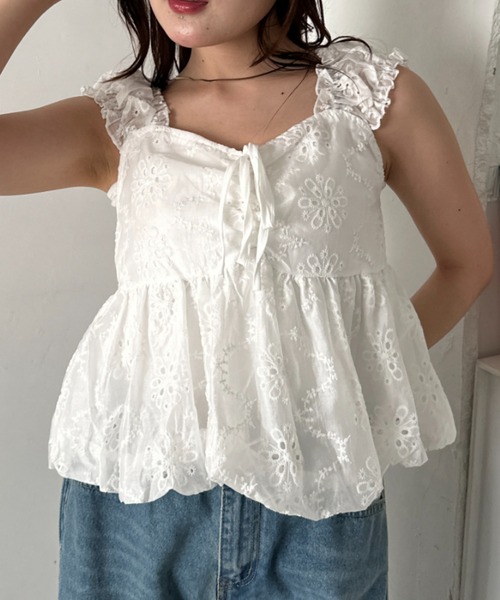 CLEA(クレア)の「ノースリーブフラワーバルーントップス(シャツ/ブラウス・レディース・ホワイト/ライトブルー/アイボリー・FREE)」の5枚目の写真