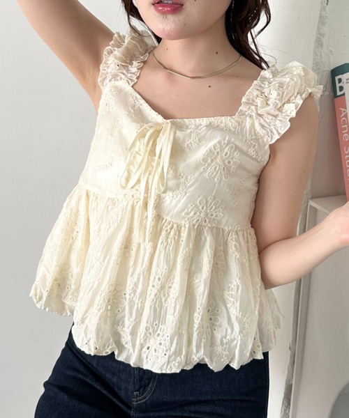 CLEA(クレア)の「ノースリーブフラワーバルーントップス(シャツ/ブラウス・レディース・ホワイト/ライトブルー/アイボリー・FREE)」の12枚目の写真