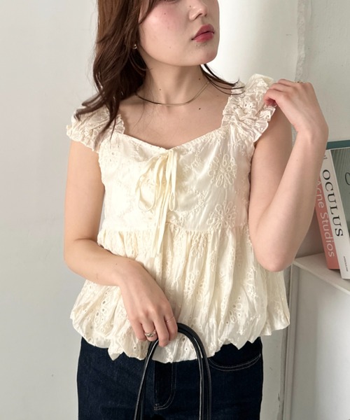 CLEA(クレア)の「ノースリーブフラワーバルーントップス(シャツ/ブラウス・レディース・ホワイト/ライトブルー/アイボリー・FREE)」の17枚目の写真