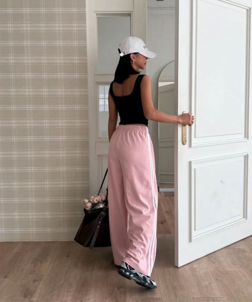 VIVID LADY(ビビッドレディー)の「サイドライン ナンバー ワイドイージーパンツ(その他パンツ・レディース・ブラック/チャコールグレー/ピンク・FREE)」の14枚目の写真