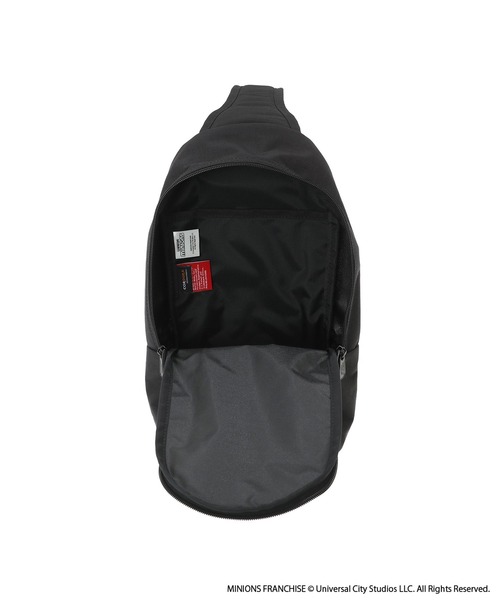 Manhattan Portage（マンハッタンポーテージ）の「Little Italy Crossbody Bag 500D CORDURA / MINIONS（ボディバッグ/ウエストポーチ・レディース・ブラック・X-SMALL）」の6枚目の写真