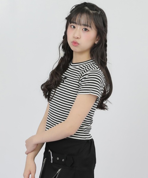 ANAP GｉRL（アナップガール）の「メタルシルバープリント リブ Tシャツ トップス（Tシャツ/カットソー・キッズ・ブラック/ホワイト×ブラック/マルチ/ホワイト・XS/M/S）」の9枚目の写真